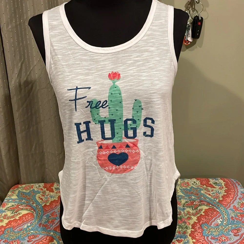Rosie Harlow Free Hugs Tank Top - Picture 1 of 8